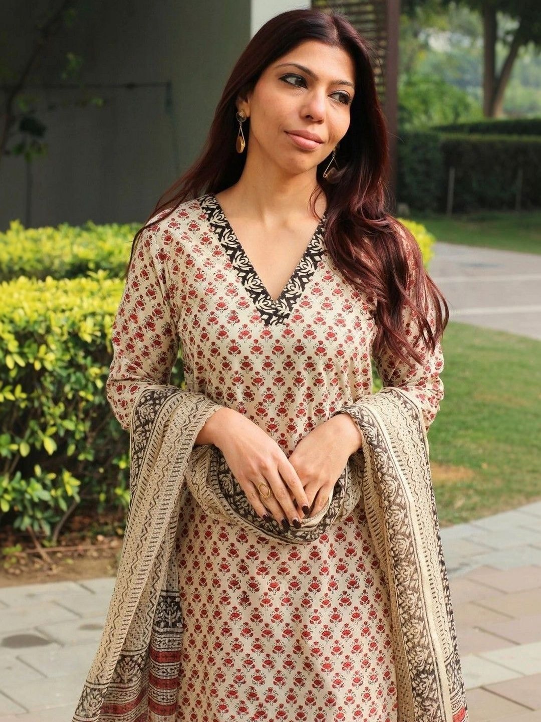 Lookmark Women Ethnic Motifs Printed Regular Kurta with Trousers & With Dupatta