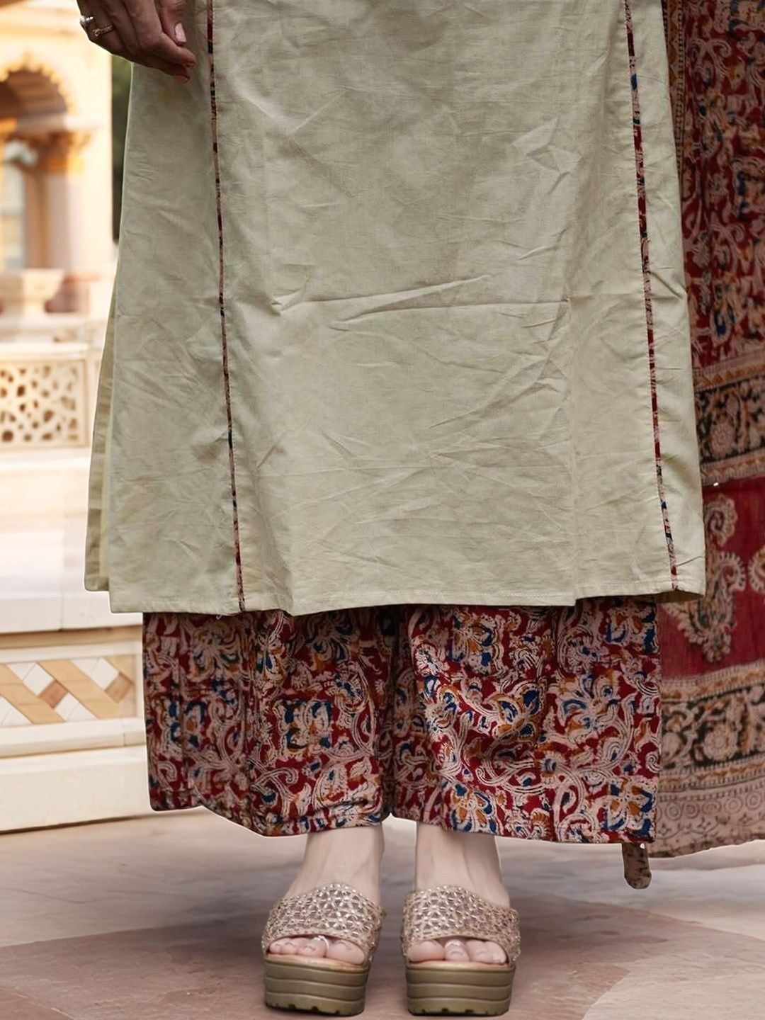 SZN Women Ethnic Motifs Regular Thread Work Kurta with Trousers & With Dupatta
